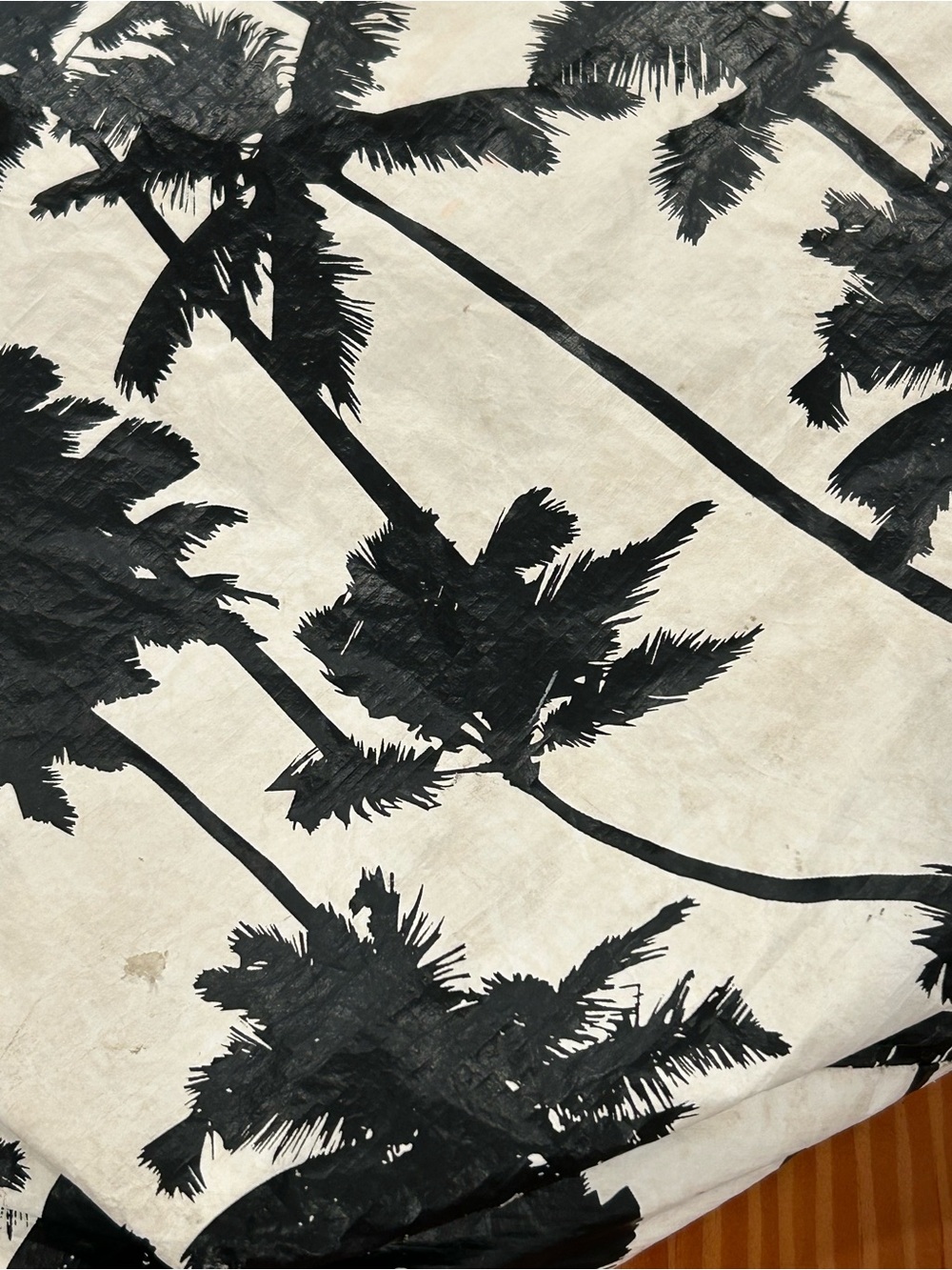 ALOHA Day Tripper Palm-Print Tote - Picture 10 of 15